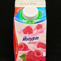 Йогурт питьевой "Молочный фермер" со вкусом "Малина" 2,5% пюрпак 450г, шт