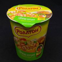 Лапша Б/П РОЛЛТОН яичная с курицей Цезарь, стакан 70 гр, шт